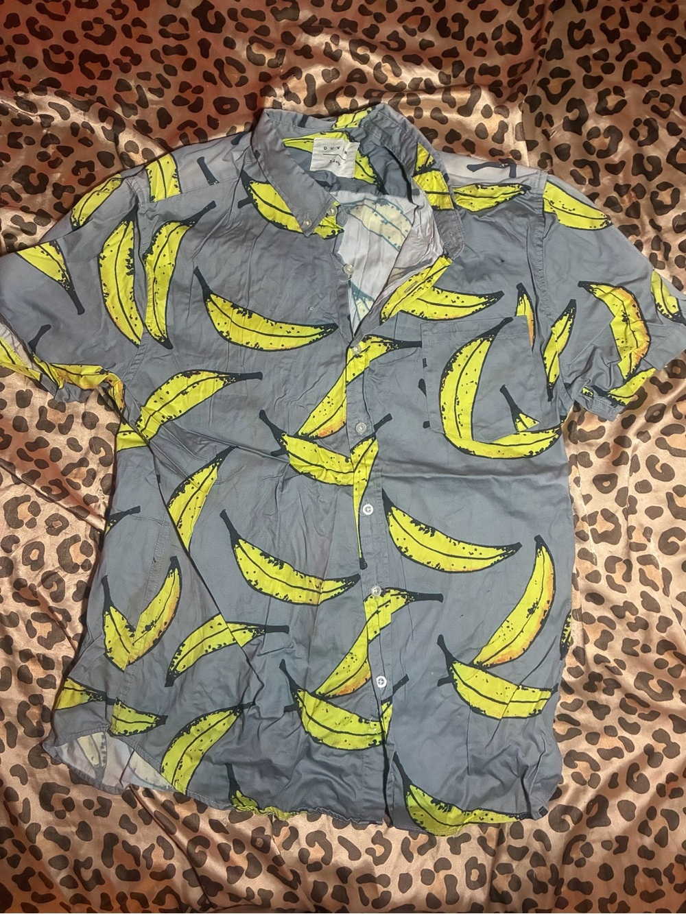 ⭒ stylish banana button up